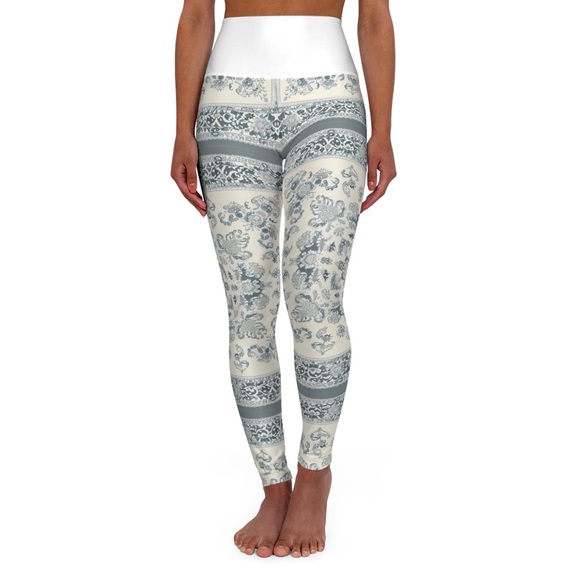 Bandana Leggings - Picture 2 of 4